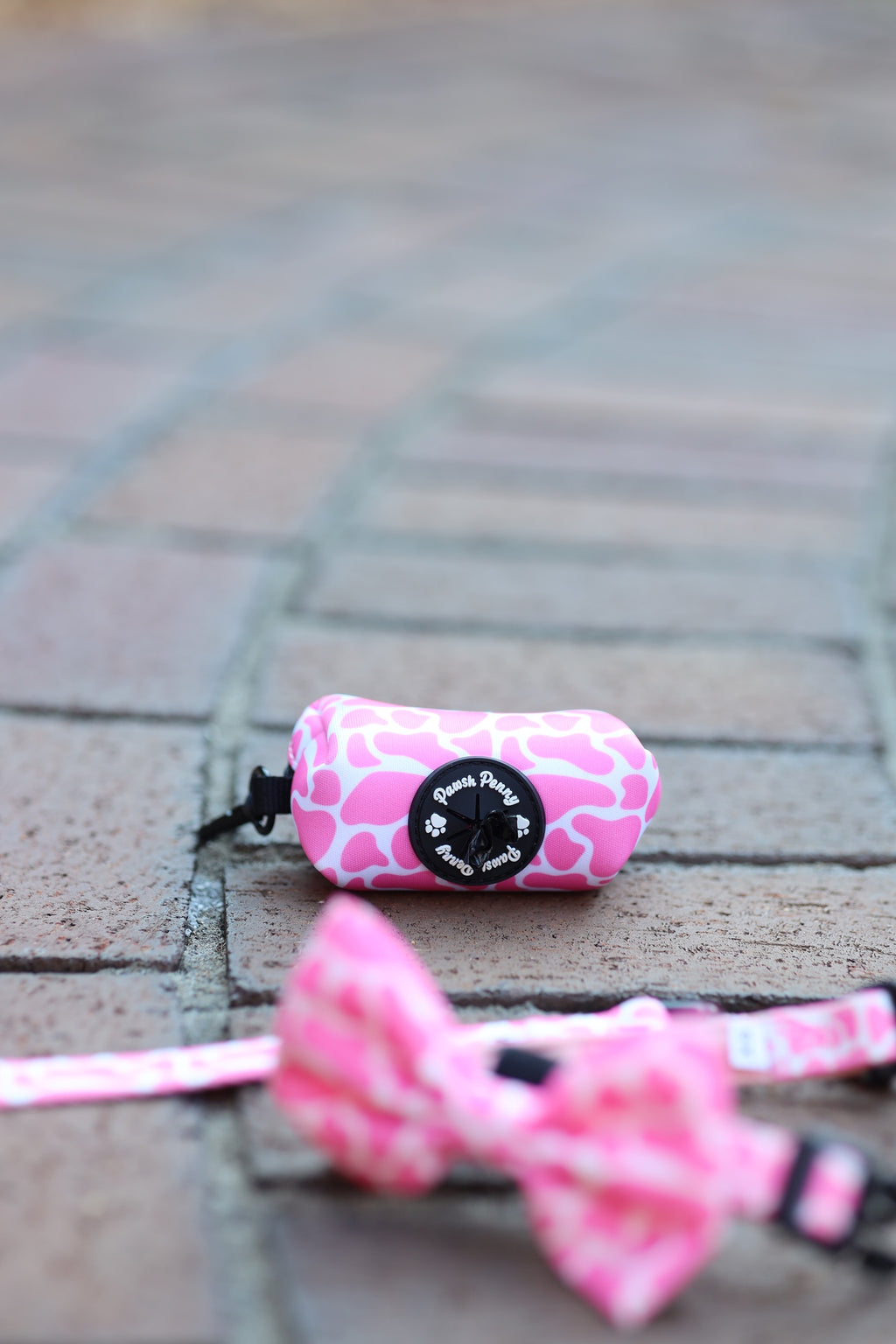 Pink MooMoo Bow-Tie Collar